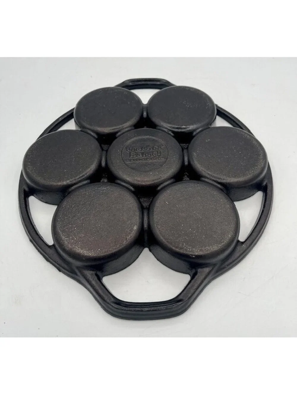 Cracker Barrel Old Country Store Cast Iron Biscuit Cake Pan By Cast Iron NWOT